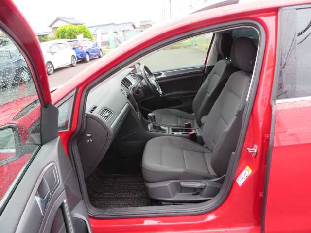 2018 Volkswagen Golf Variant - Image 15