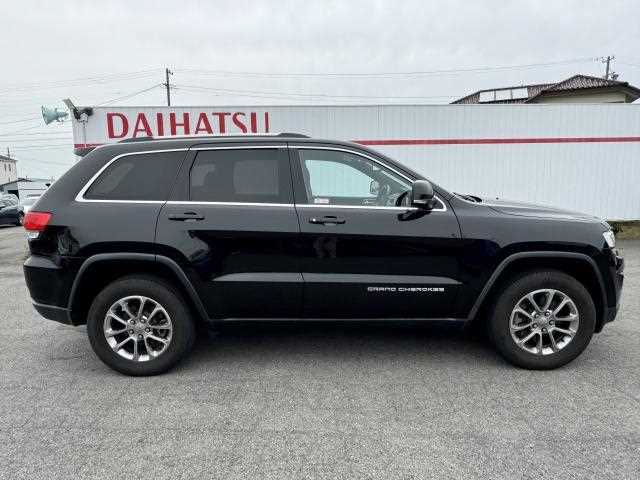 2020 Jeep Grand Cherokee - Image 4