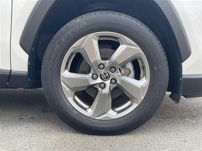 2020 Toyota RAV4 - Image 7