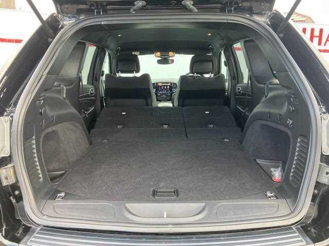 2020 Jeep Grand Cherokee - Image 2