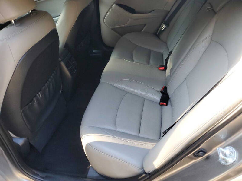 2015 Kia Optima EX - Image 20