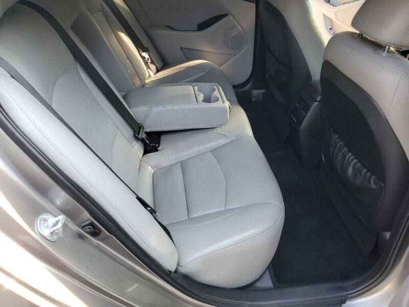 2015 Kia Optima EX - Image 26