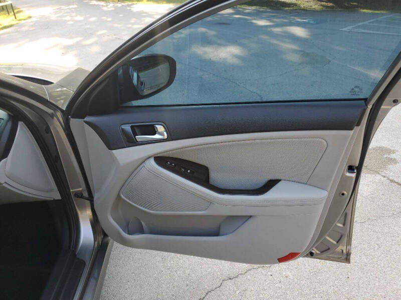 2015 Kia Optima EX - Image 28