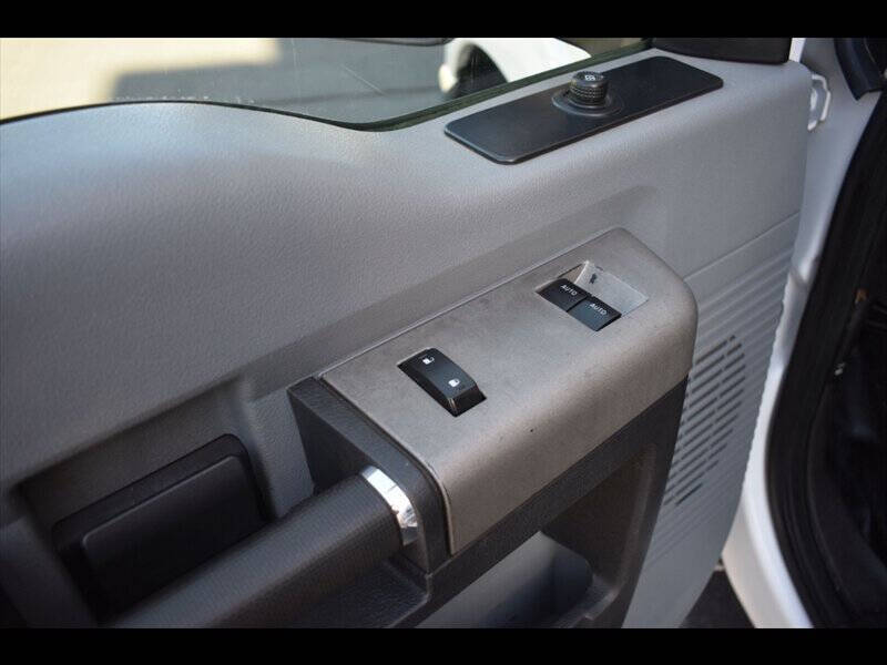 2016 Ford F-250 Super Duty XLT - Image 15