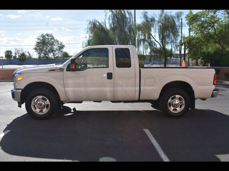 2016 Ford F-250 Super Duty XLT - Image 4