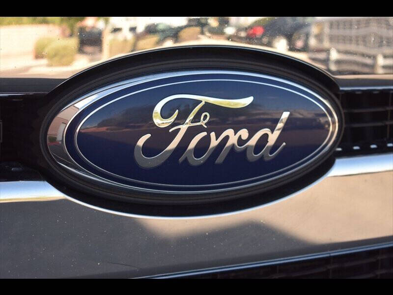 2016 Ford F-250 Super Duty XLT - Image 37