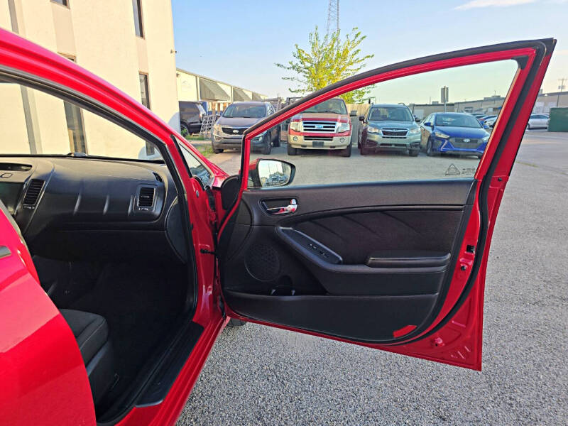 2016 Kia Forte LX - Image 12