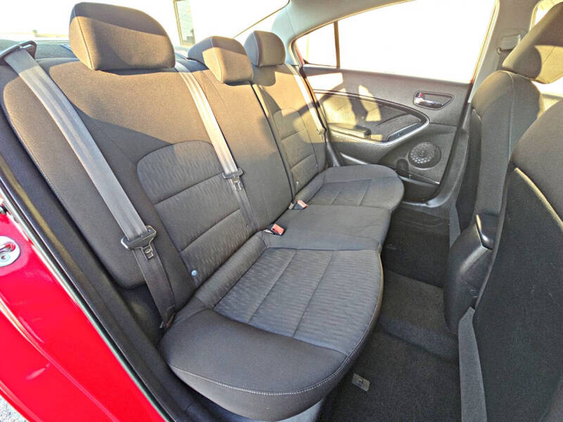 2016 Kia Forte LX - Image 16