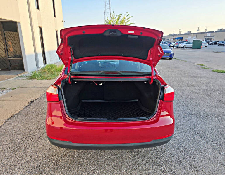 2016 Kia Forte LX - Image 26