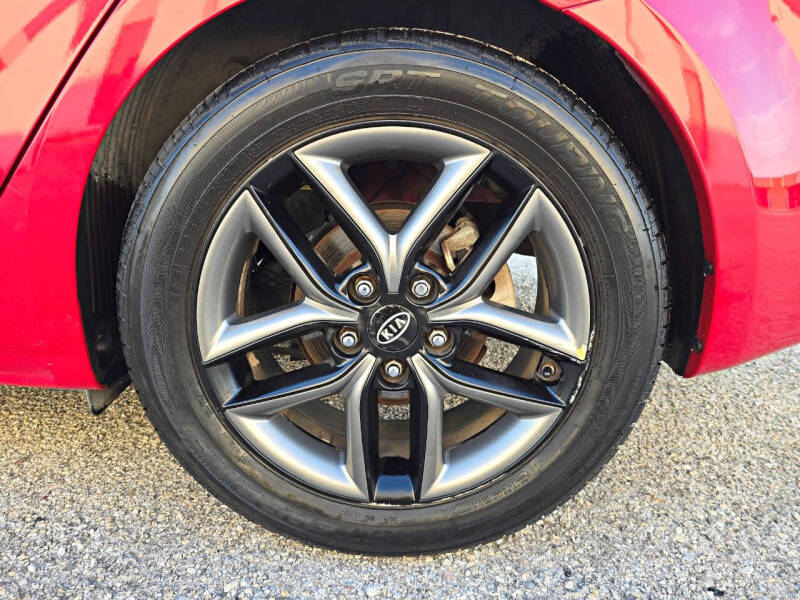 2016 Kia Forte LX - Image 29