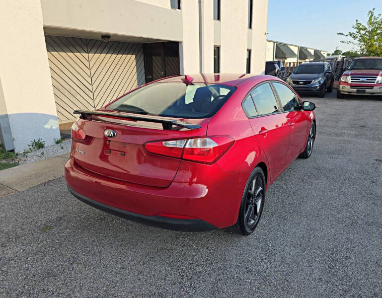 2016 Kia Forte LX - Image 5