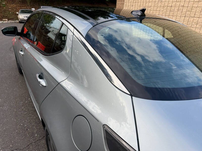 2016 Kia Optima Hybrid EX - Image 24