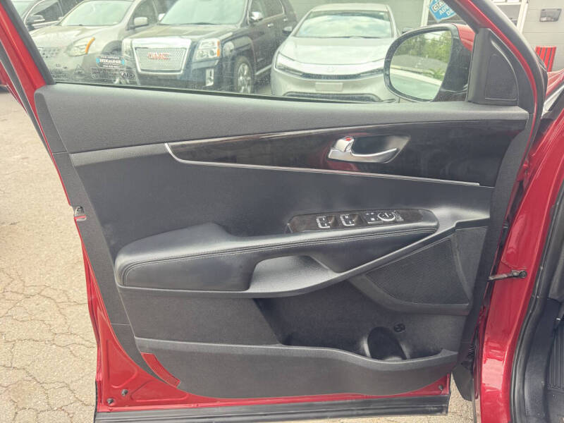 2016 Kia Sorento LX V6 - Image 11