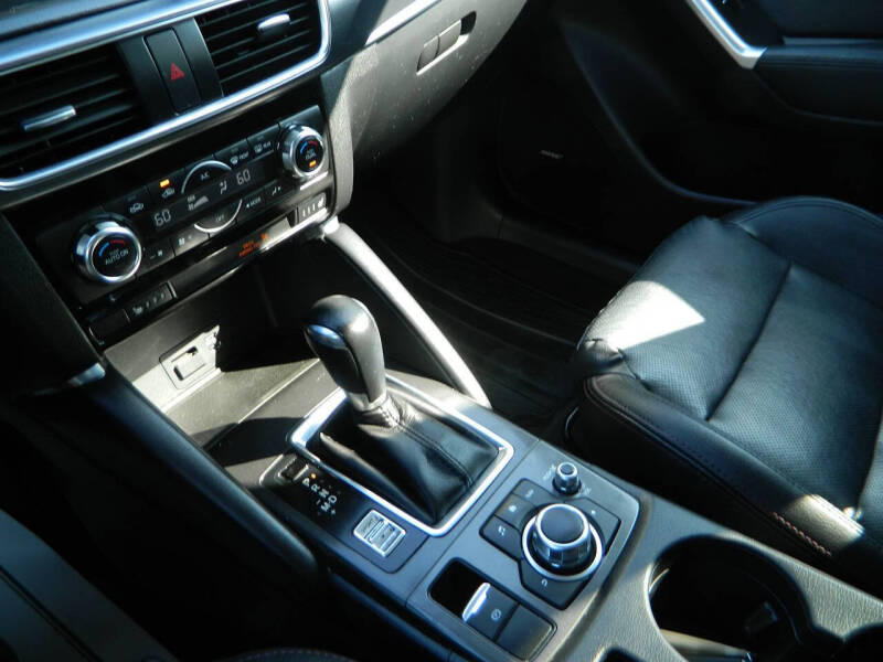 2016 Mazda CX-5 Grand Touring - Image 21