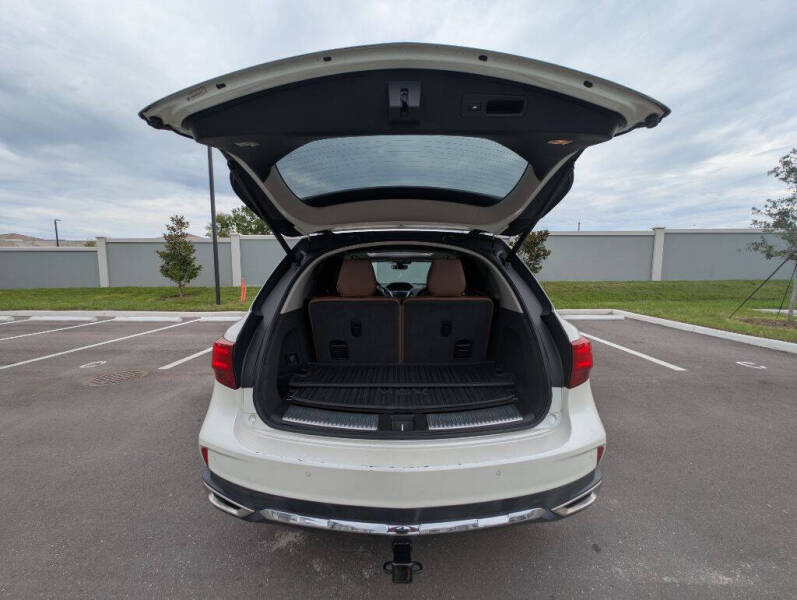 2017 Acura MDX SH-AWD - Image 11