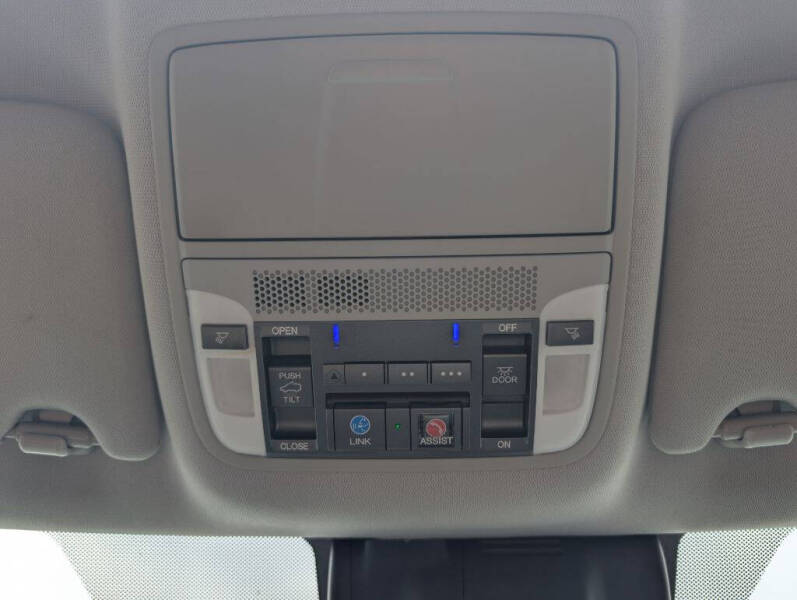 2017 Acura MDX SH-AWD - Image 19