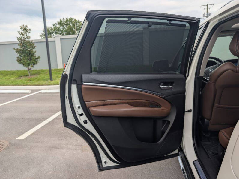 2017 Acura MDX SH-AWD - Image 28