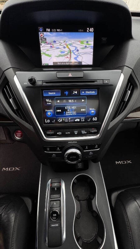 2017 Acura MDX SH-AWD - Image 13
