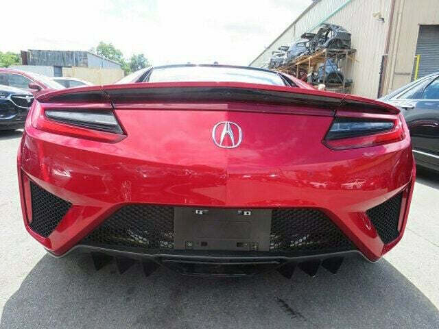 2017 Acura NSX SH-AWD Sport Hybrid - Image 5