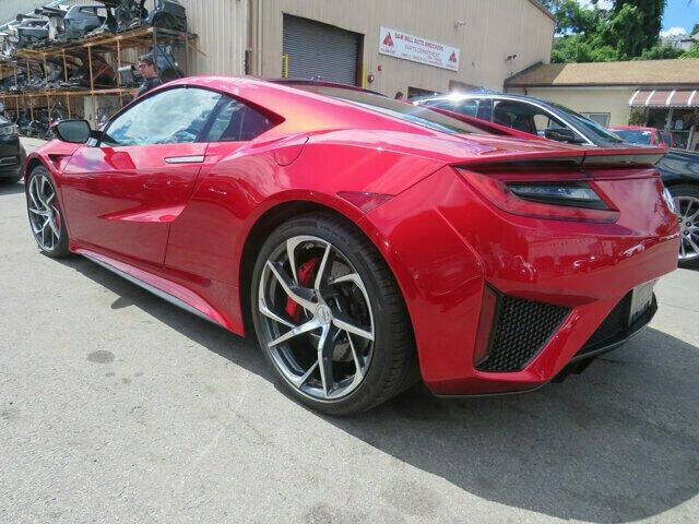 2017 Acura NSX SH-AWD Sport Hybrid - Image 6