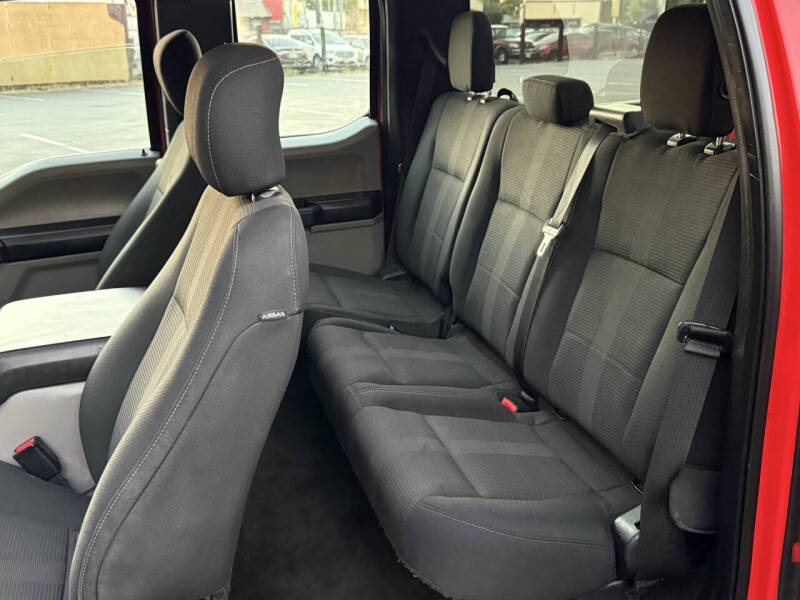 2017 Ford F-150 XL - Image 13