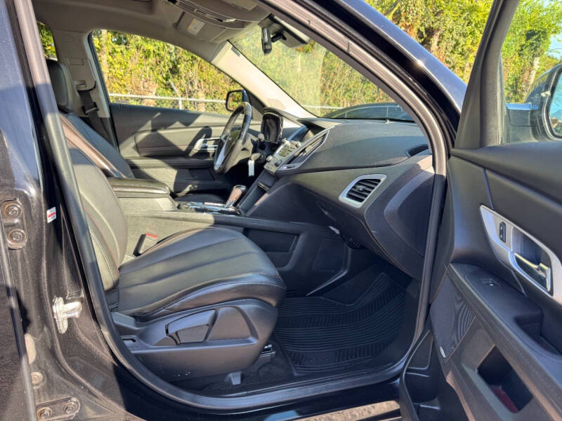 2017 GMC Terrain SLT - Image 11