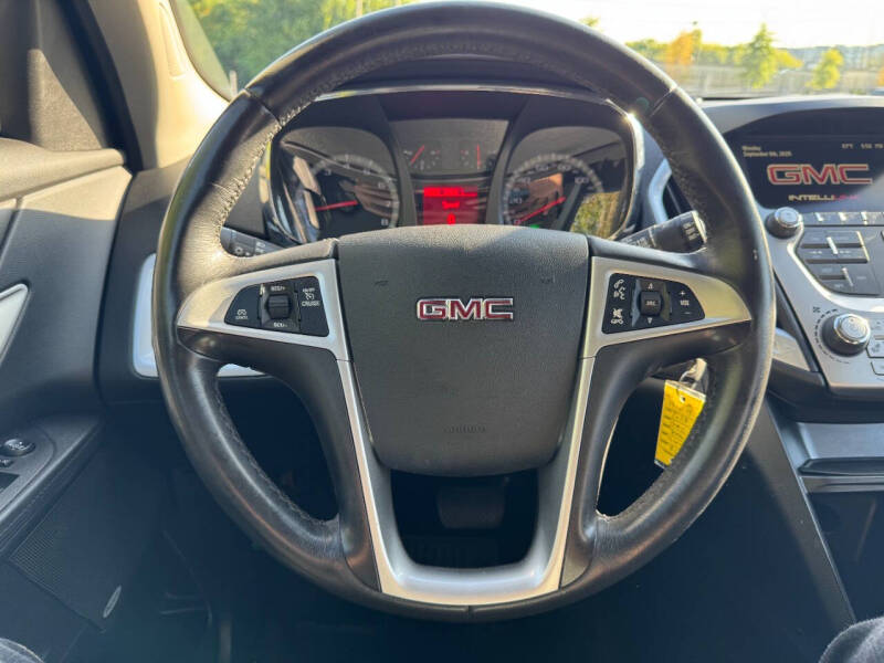 2017 GMC Terrain SLT - Image 15