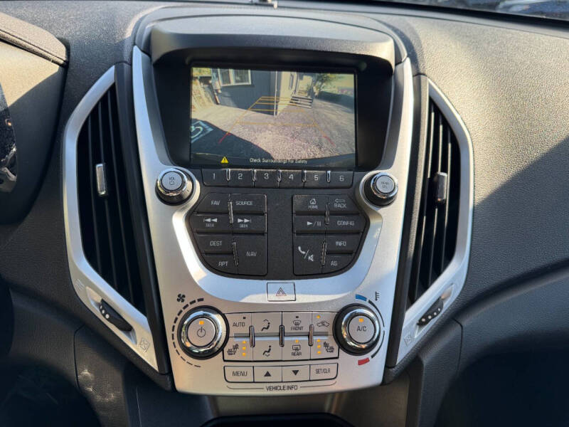 2017 GMC Terrain SLT - Image 19