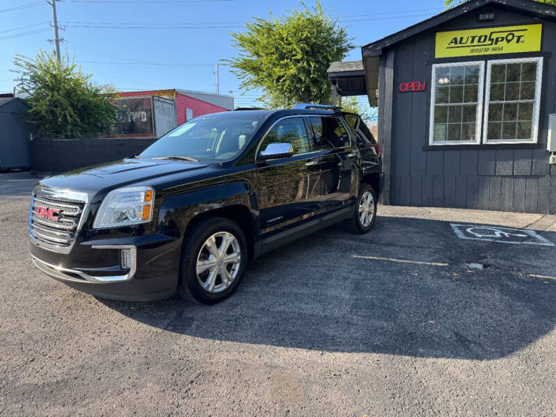 2017 GMC Terrain SLT - Image 3