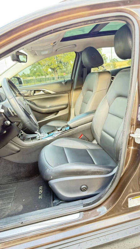 2017 Infiniti QX30 Premium - Image 11