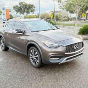 2017 Infiniti QX30 Premium