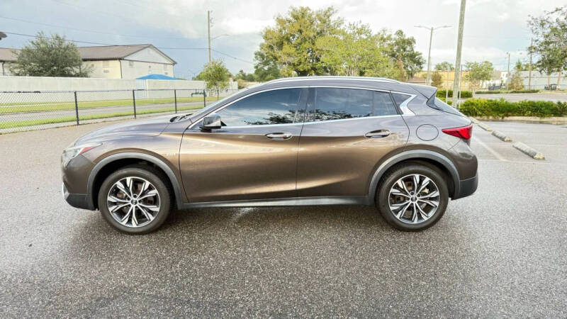 2017 Infiniti QX30 Premium - Image 20