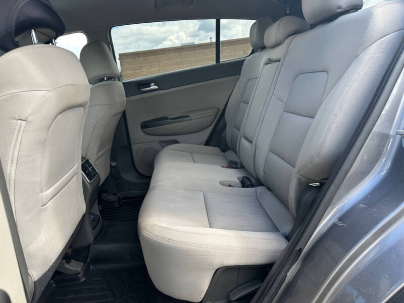 2017 Kia Sportage LX - Image 11