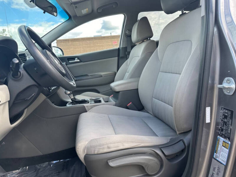 2017 Kia Sportage LX - Image 10