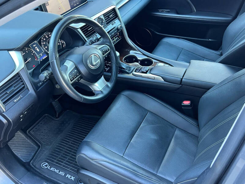 2017 Lexus RX 350 - Image 12