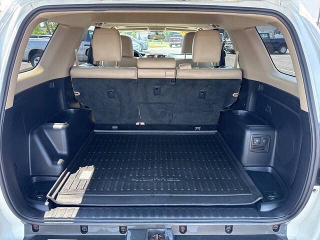 2017 Toyota 4Runner Limited AWD Limited 4dr - Image 23