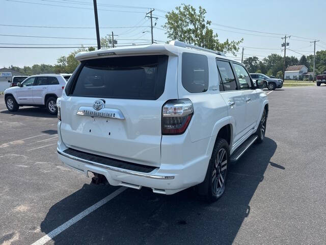 2017 Toyota 4Runner Limited AWD Limited 4dr - Image 7