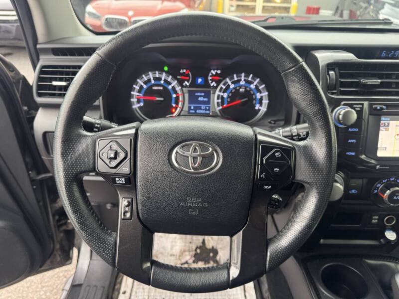 2017 Toyota 4Runner TRD Off-Road 4x4 TRD Off-Road 4dr SUV - Image 16