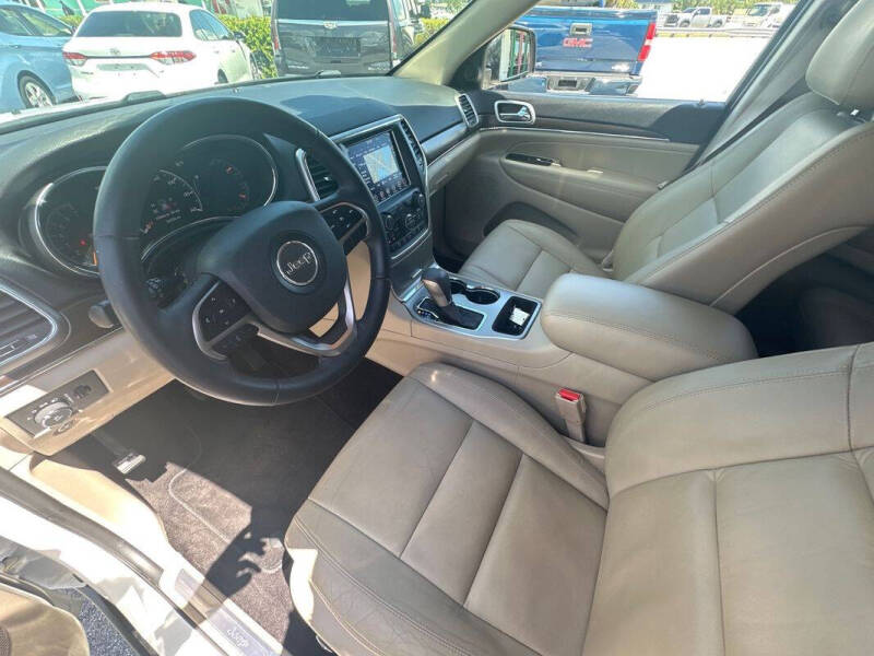 2018 Jeep Grand Cherokee Limited - Image 10