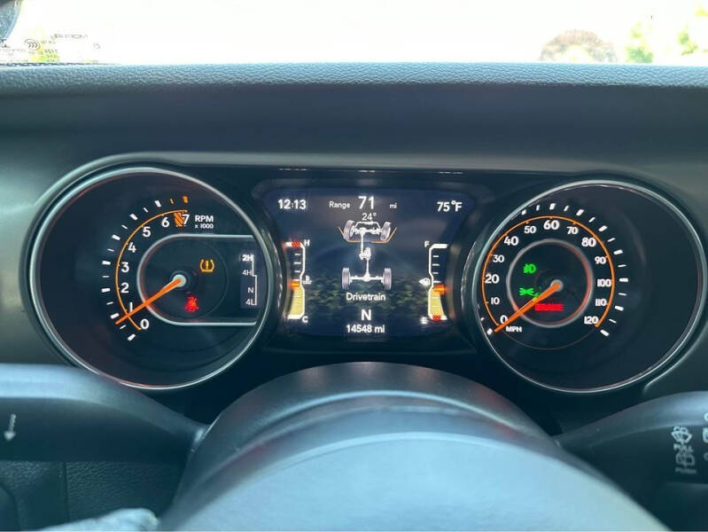 2018 Jeep Wrangler Unlimited Sport S 4x4 - Image 21