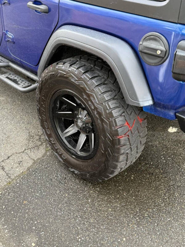 2018 Jeep Wrangler Unlimited Sport S 4x4 - Image 22