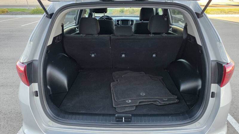 2018 Kia Sportage LX - Image 8