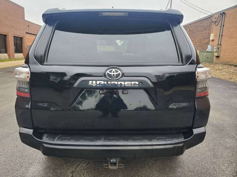 2018 Toyota 4Runner TRD Pro 4x4 TRD Pro 4dr - Image 17