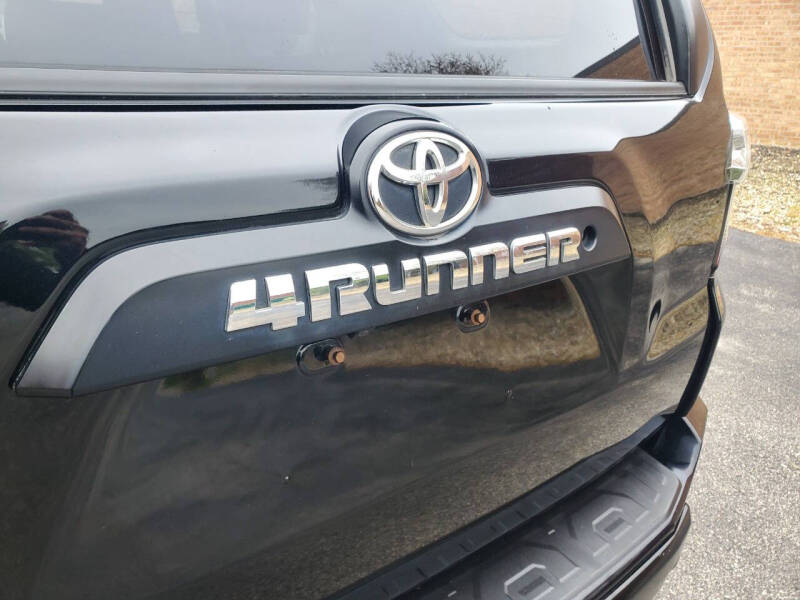 2018 Toyota 4Runner TRD Pro 4x4 TRD Pro 4dr - Image 25