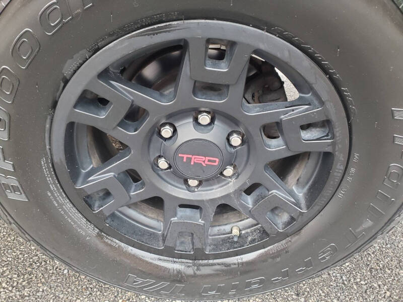 2018 Toyota 4Runner TRD Pro 4x4 TRD Pro 4dr - Image 26