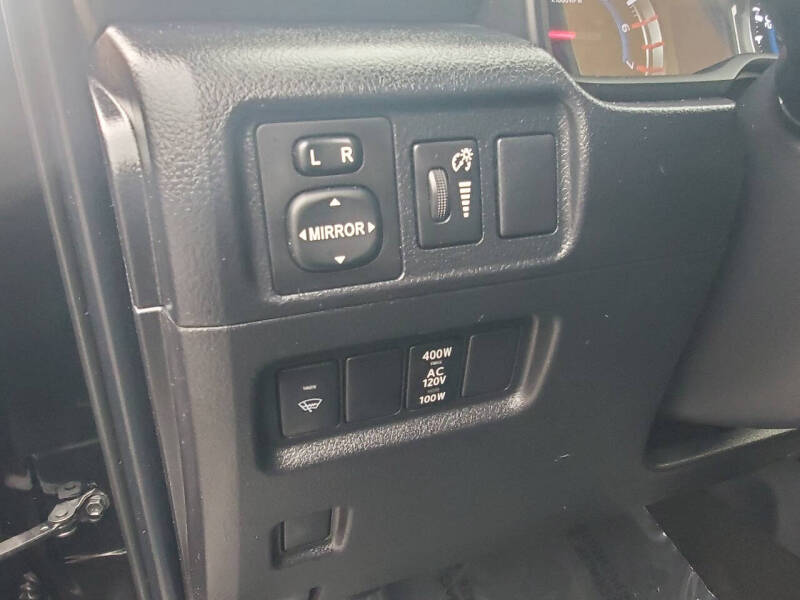 2018 Toyota 4Runner TRD Pro 4x4 TRD Pro 4dr - Image 33