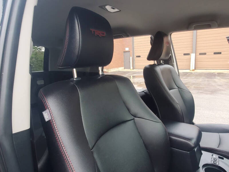 2018 Toyota 4Runner TRD Pro 4x4 TRD Pro 4dr - Image 52