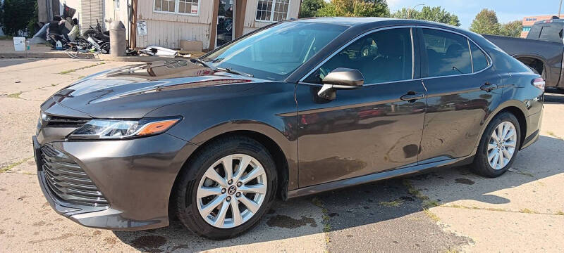 2018 Toyota Camry L - Image 2