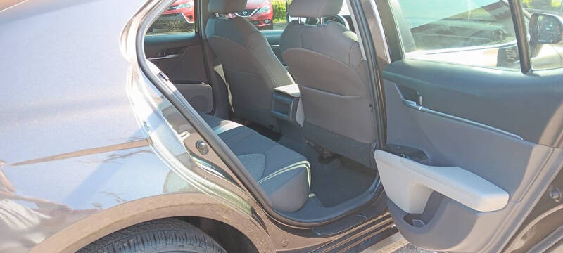 2018 Toyota Camry L - Image 12
