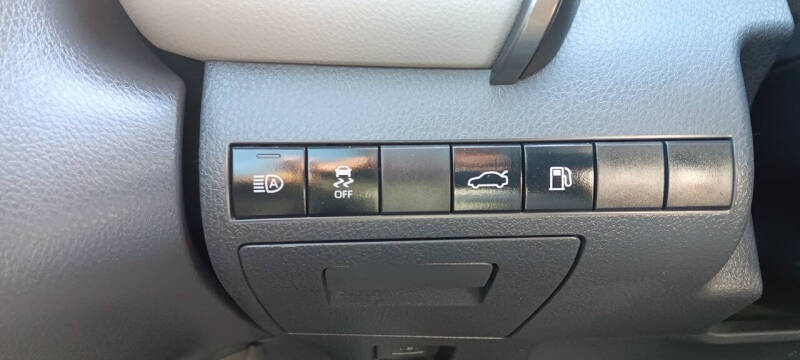 2018 Toyota Camry L - Image 17